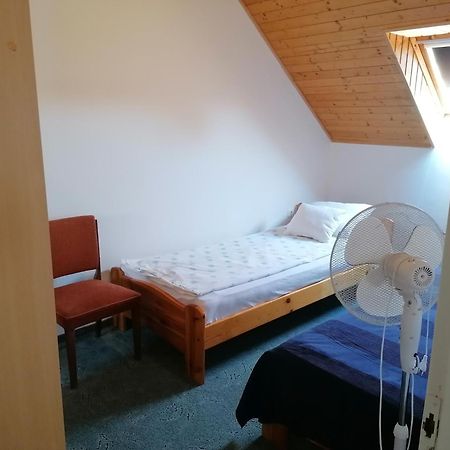 Sara Vendeghaz Daire Balatonkeresztúr Dış mekan fotoğraf