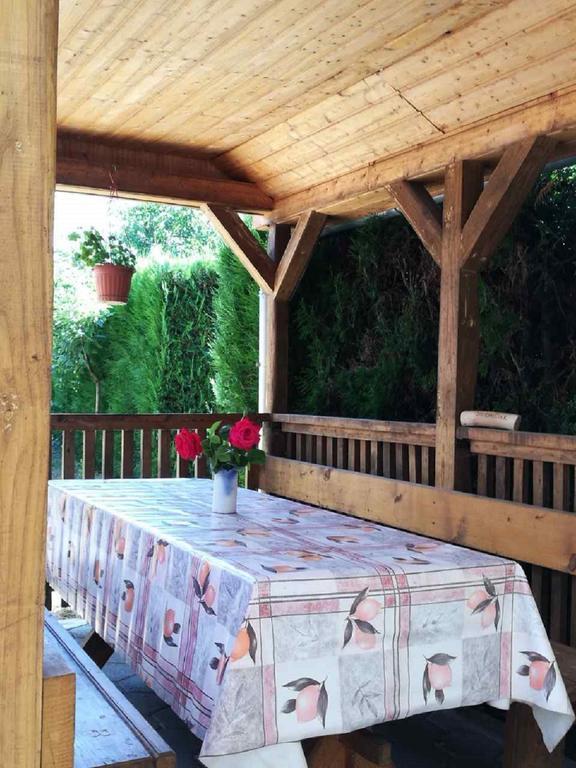 Sara Vendeghaz Daire Balatonkeresztúr Dış mekan fotoğraf