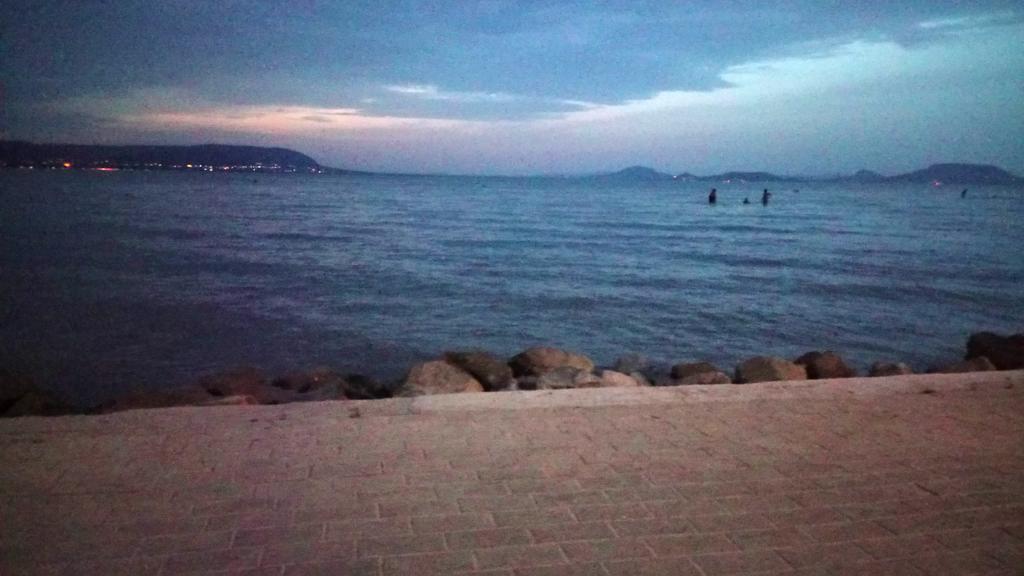 Sara Vendeghaz Daire Balatonkeresztúr Dış mekan fotoğraf